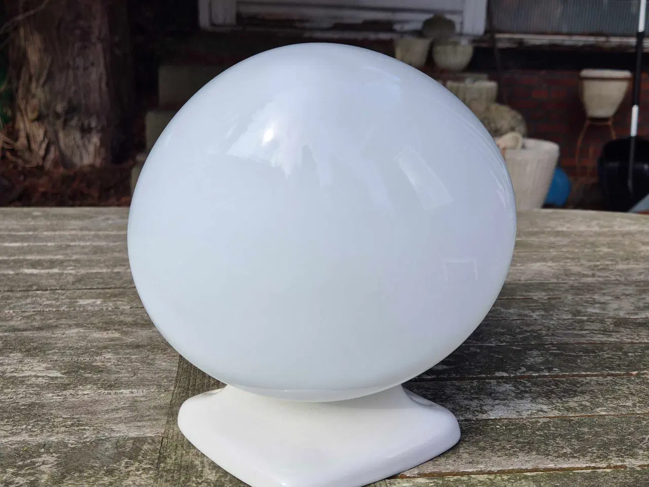 Billede 2 - Hvid badeværelseslampe fra Ifö 