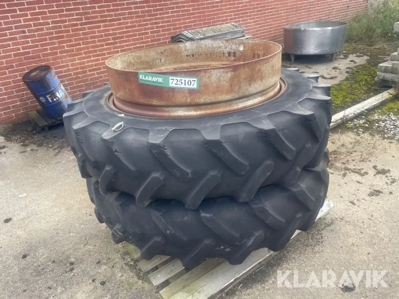 Billede 2 - Tvillingehjul Michelin 13.6R38