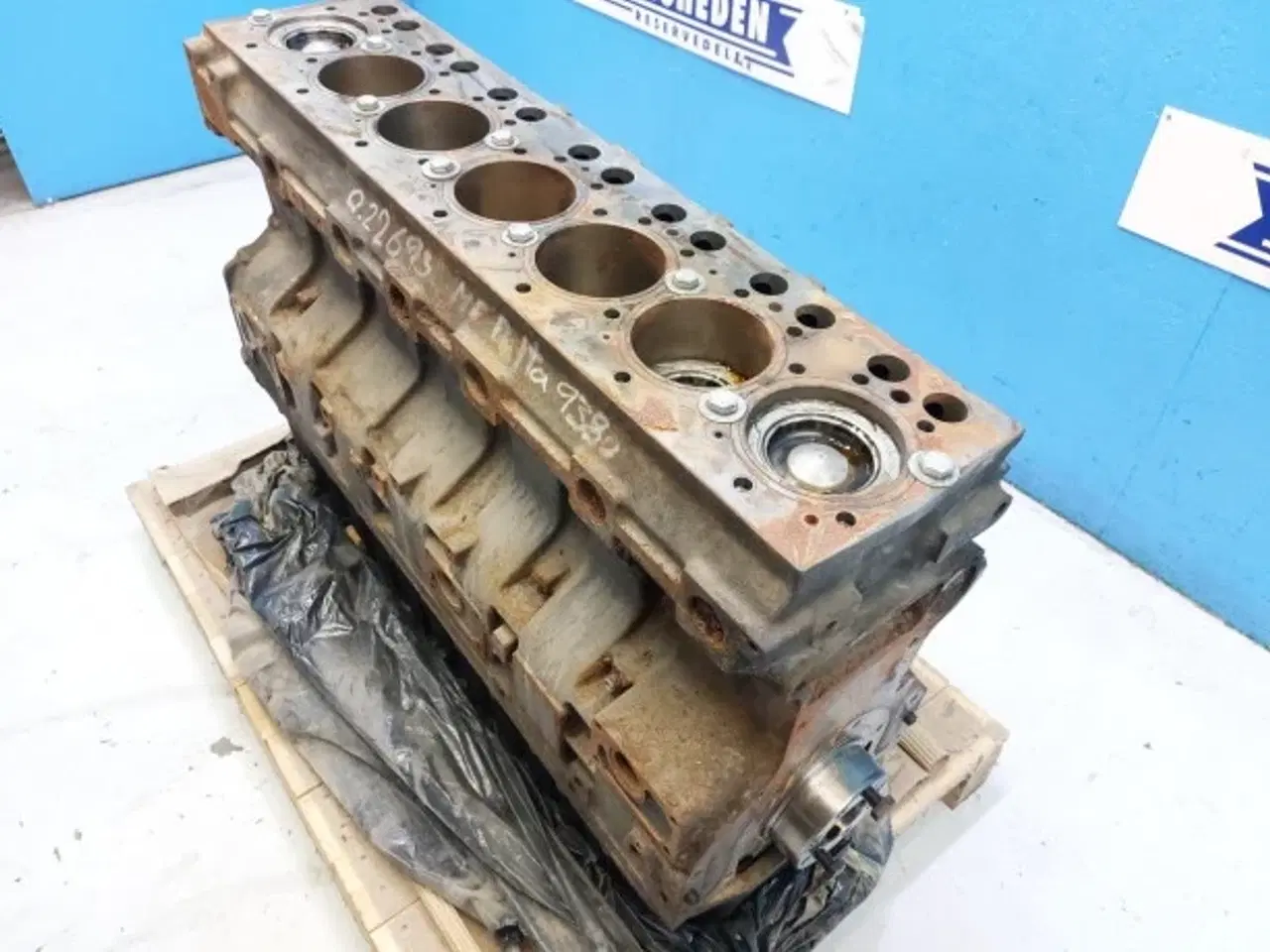 Billede 6 - Massey Ferguson 9380 Motorblok 865477030x