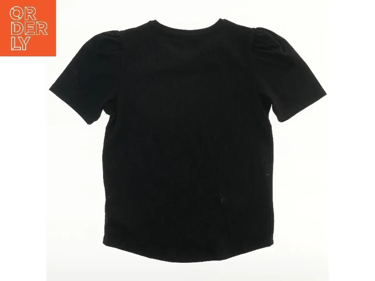 Billede 2 - Sort T-shirt med korte ærmer fra Name It (str. 134)