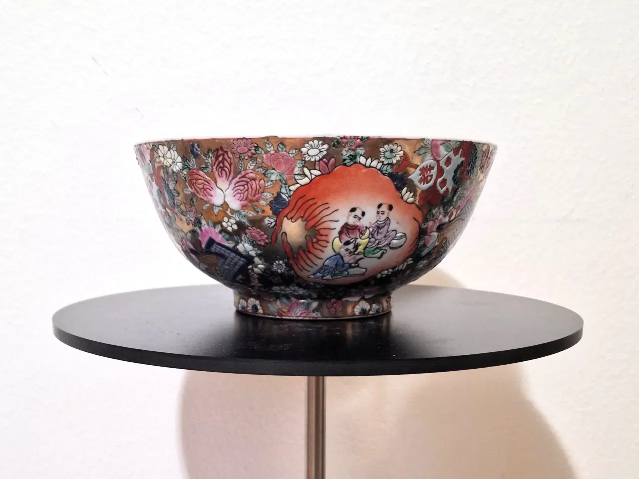 Billede 9 - Stor dekorativ skål, rosenfamilien.