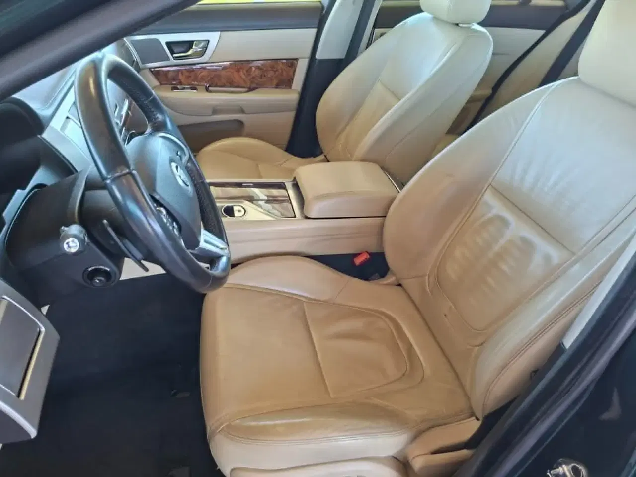 Billede 5 - Jaguar XF 2,2 D Luxury aut.
