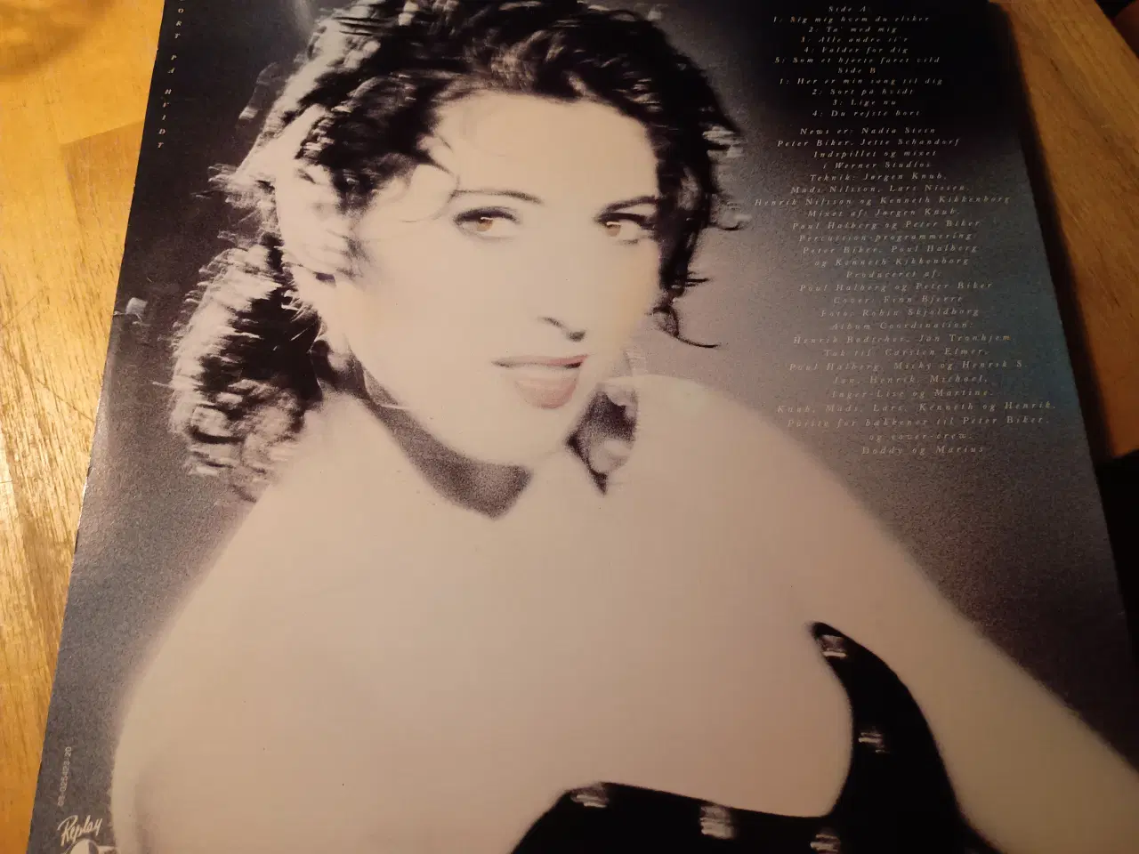 Billede 2 - News. Sort På Hvidt. LP.