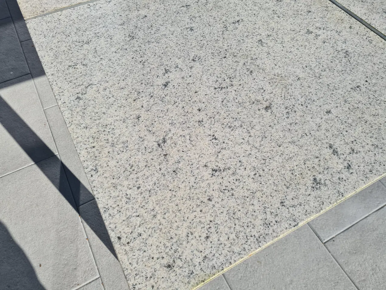 Billede 1 - Kvadratisk havebord