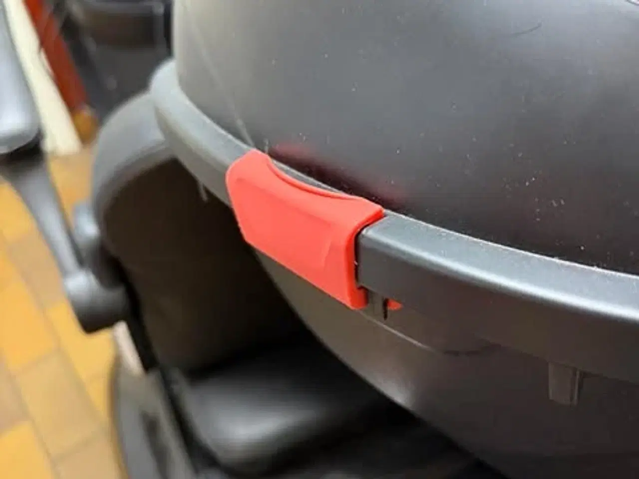 Billede 5 - Boks til scooter 28 L