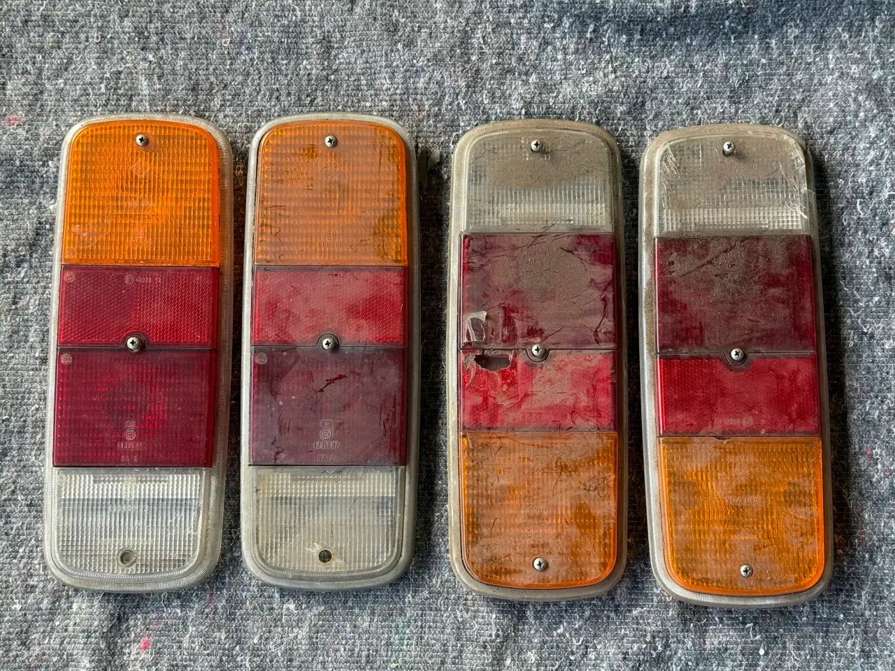 Billede 1 - Fire VW T2 bus baglygteglas 1972 - 1979, Hella.