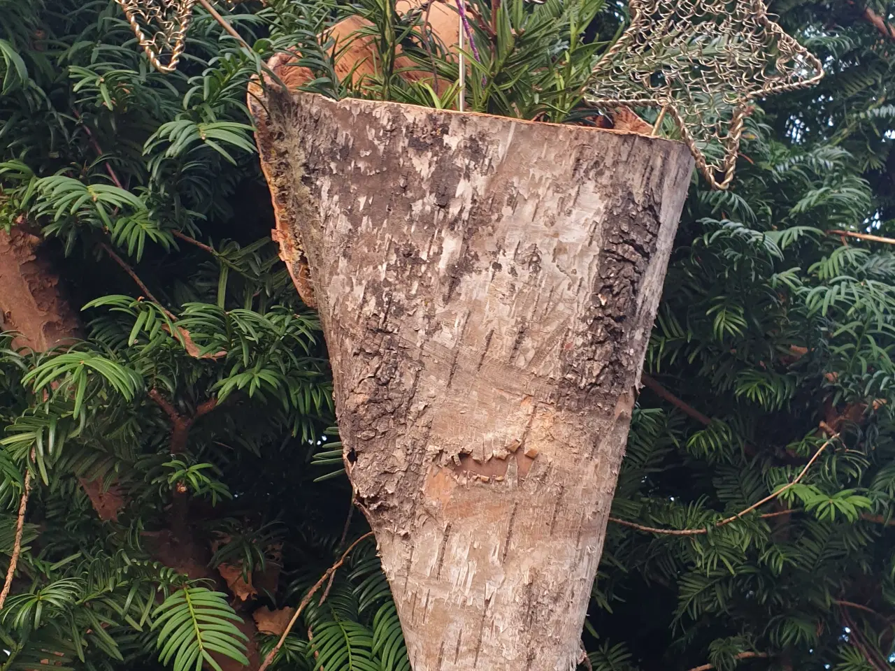 Billede 3 - Stort Birkebark-Kræmmerhus. Også til udebrug