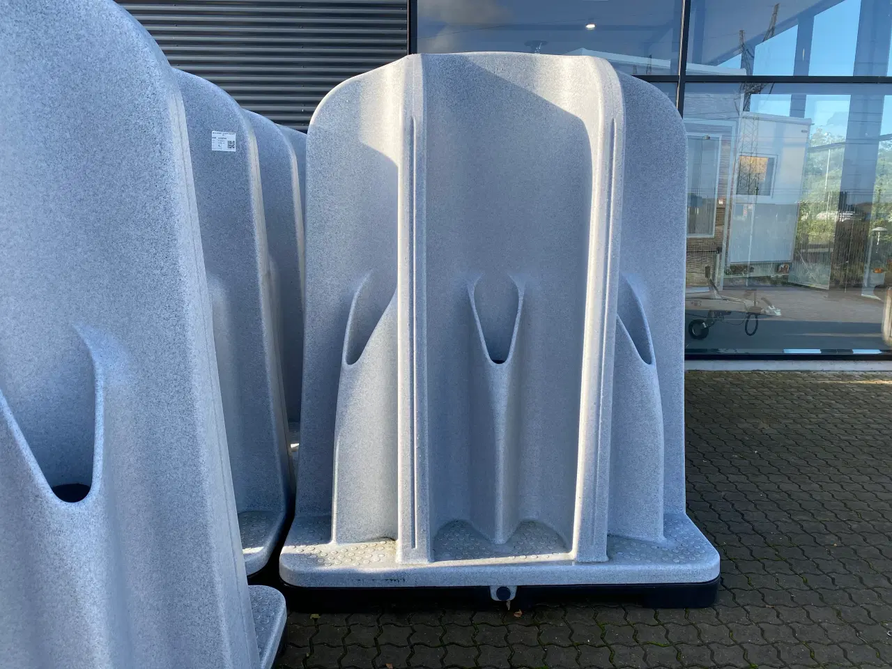 Billede 4 - Type 001: Mobil urinal-pissoir til 6 personer.