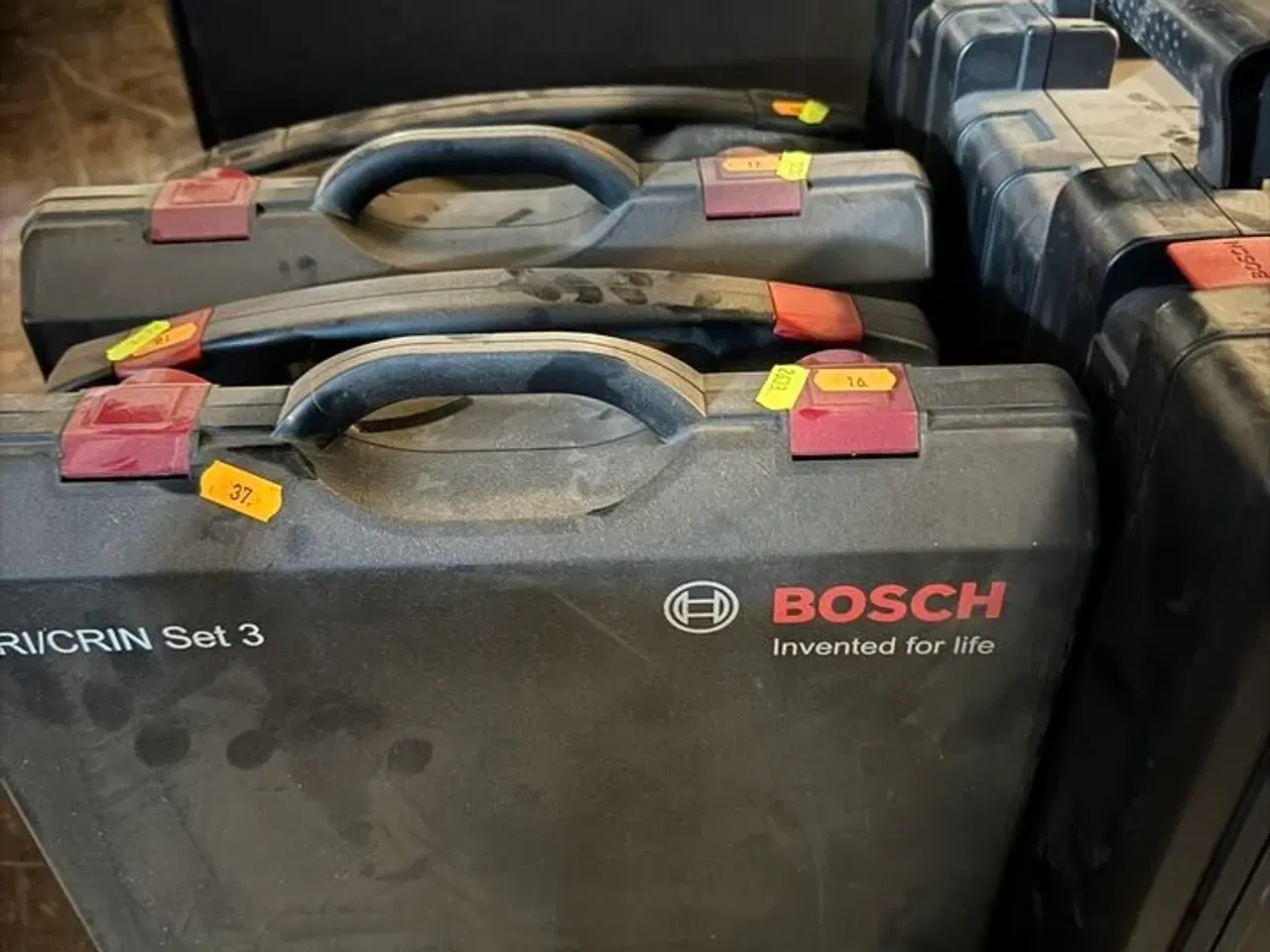 Billede 4 - Spændingsmåler, BOSCH, hertil tomme plastkasser
