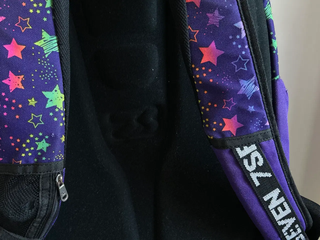 Billede 3 - Smart og rummelig skoletaske fra Seven