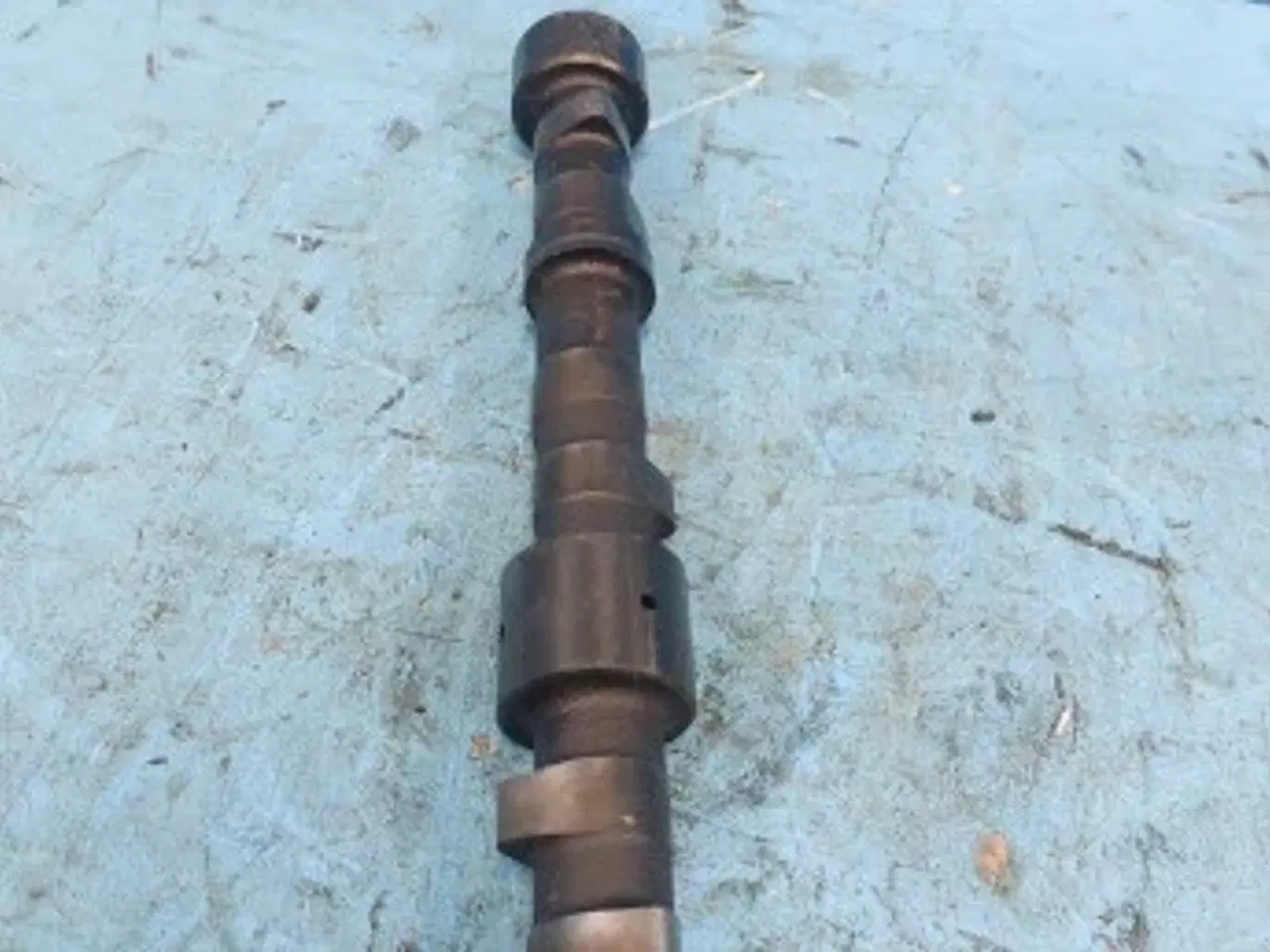 Billede 3 - Dronningborg D1200 Perkins 4.236 Knastaksel