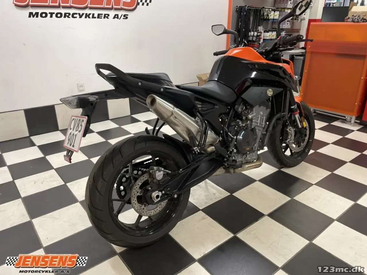 Billede 6 - KTM 890 Duke L