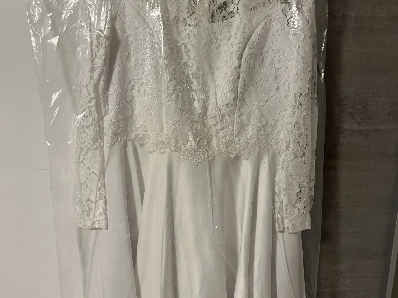 Billede 2 - Konfirmationskjole