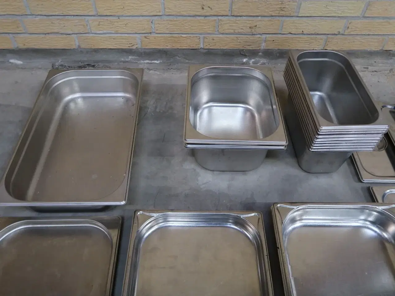 Billede 3 - 32 stk. ass. Rustfrit stål kantiner / låg
