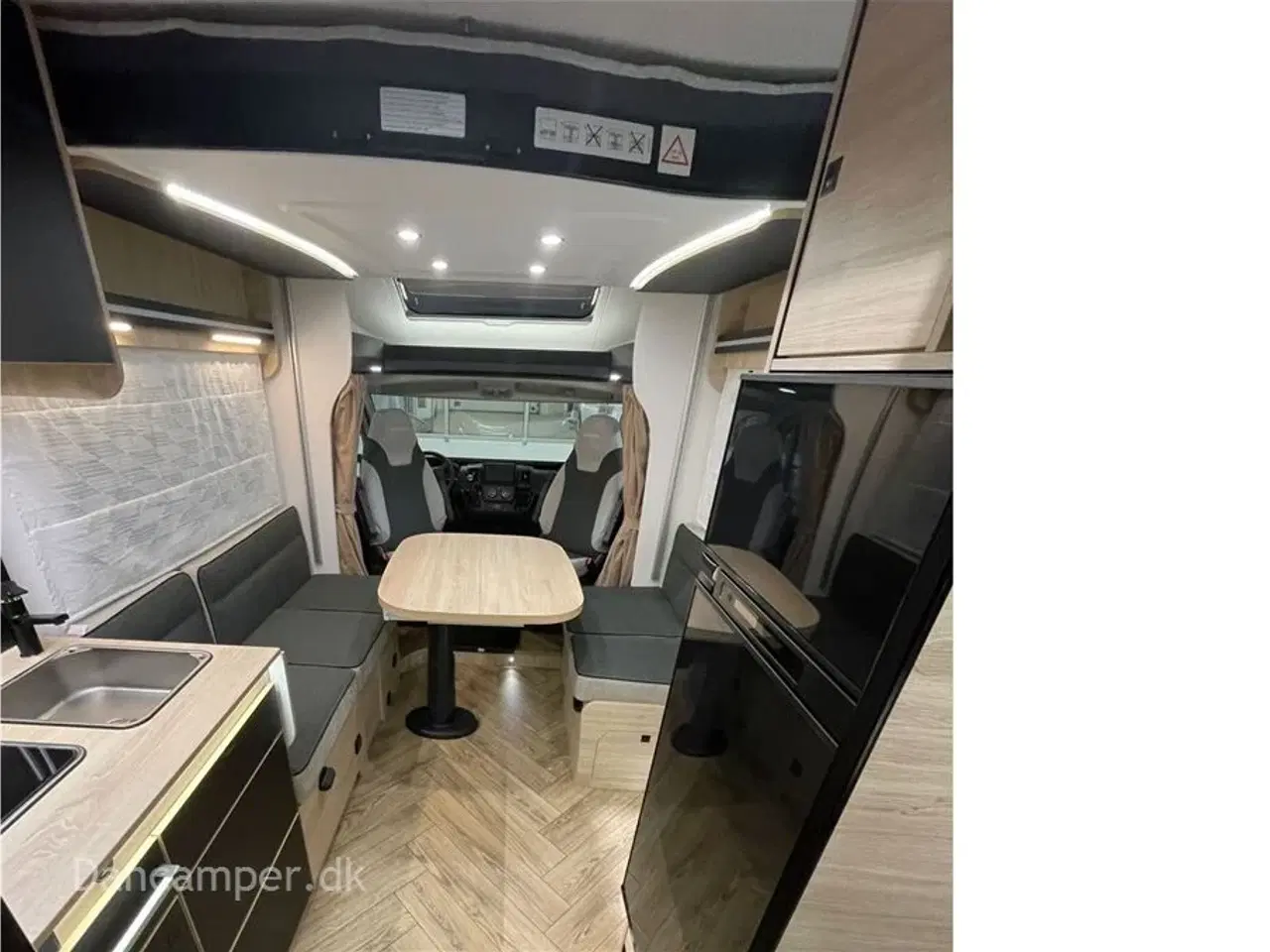 Billede 11 - 2024 - Chausson 650 Etape Line   Den flotte,  korte men dog meget rummelige Chausson 650 Etape Line  på kun 6,36 meter