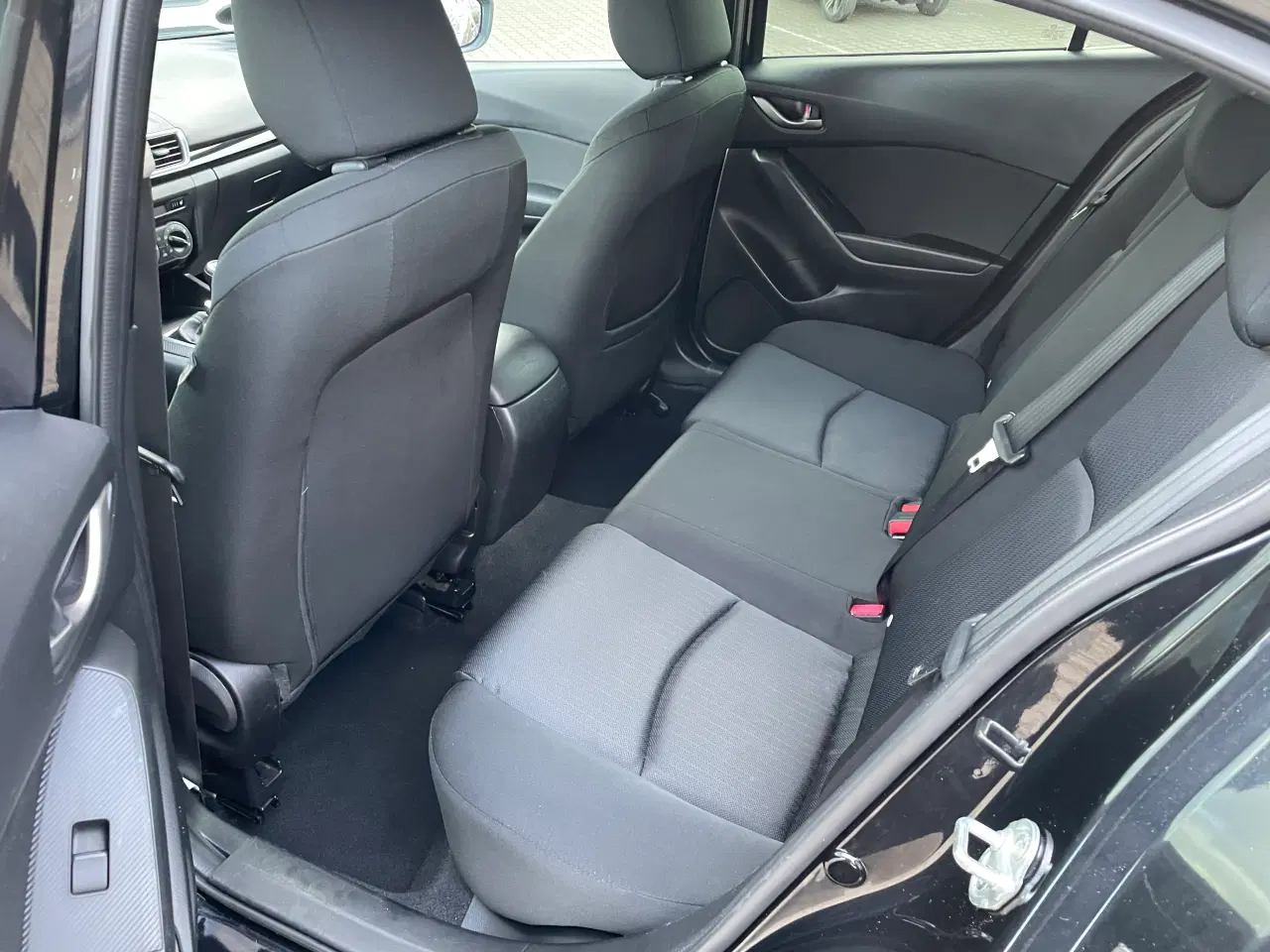 Billede 4 - Velholdt Mazda 3 1,5 SkyActiv-G