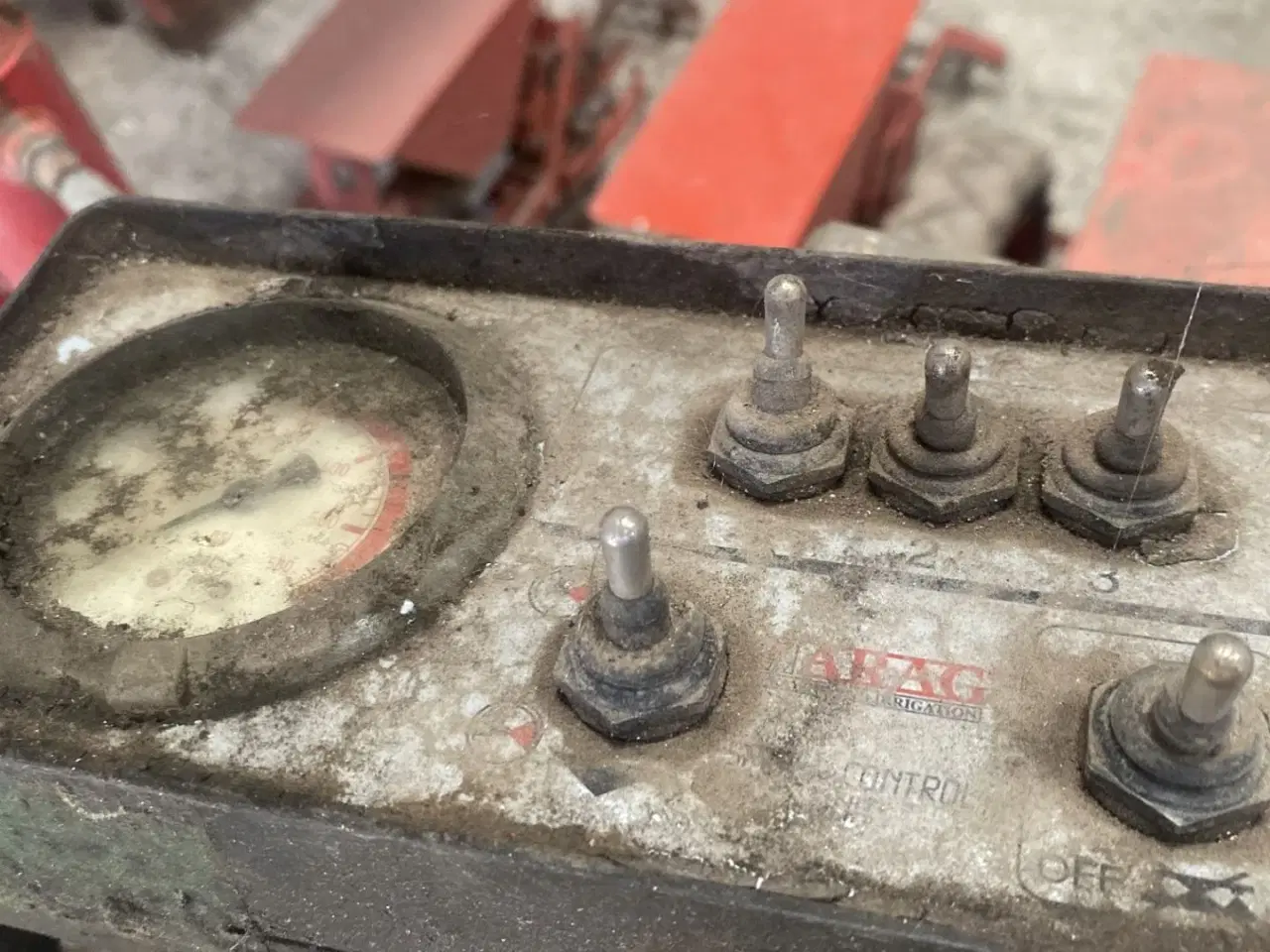 Billede 6 - Becker 12 rækket såmaskine med udstyr til flydende gødning. Fronttank medfølger til prisen.