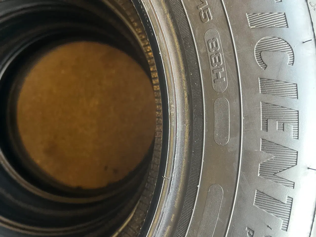 Billede 2 - Nye sommerdæk. 185-65-15 Goodyear.
