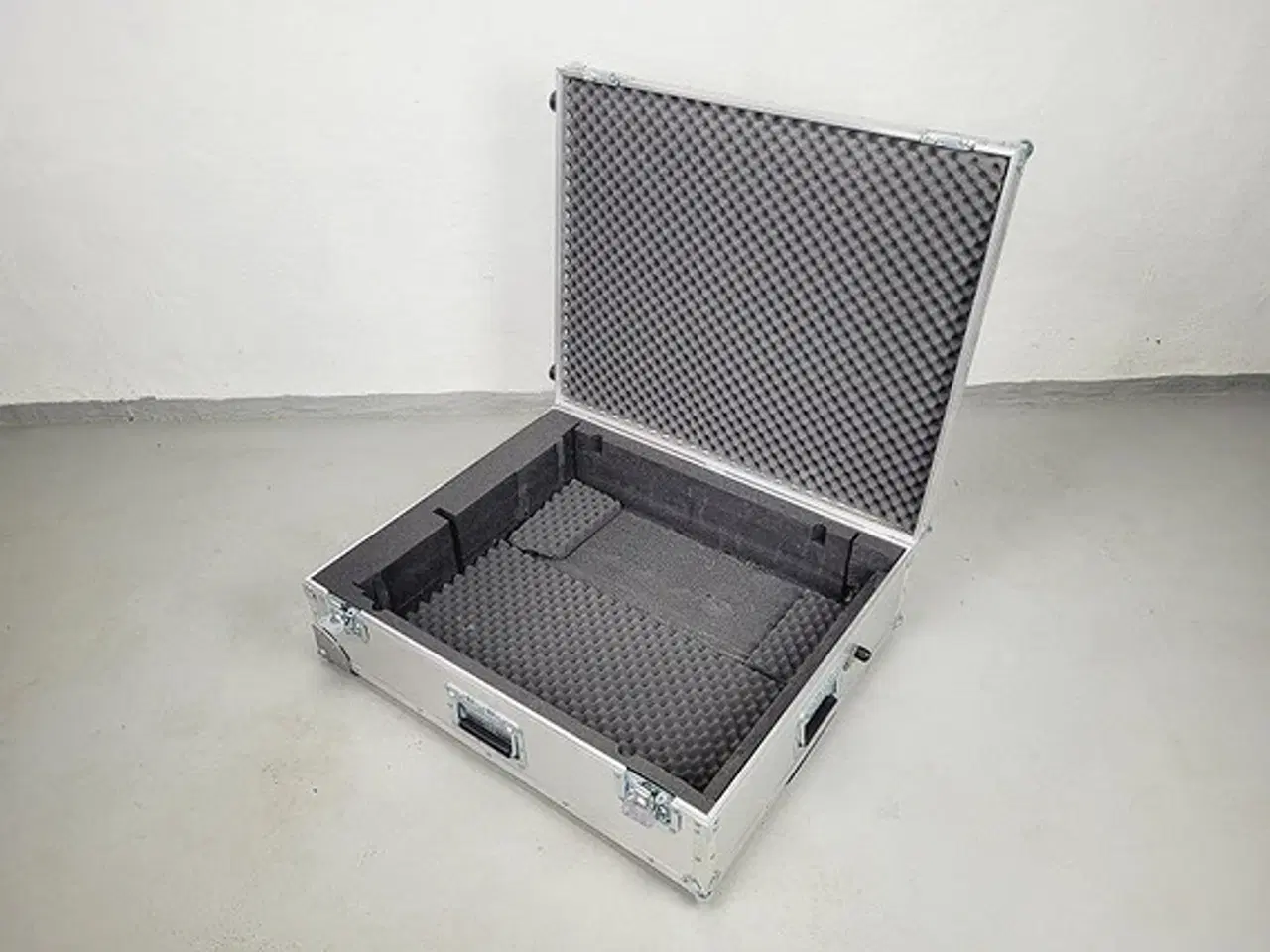 Billede 6 - STOR - Penn & Elcom - Trolley flight case