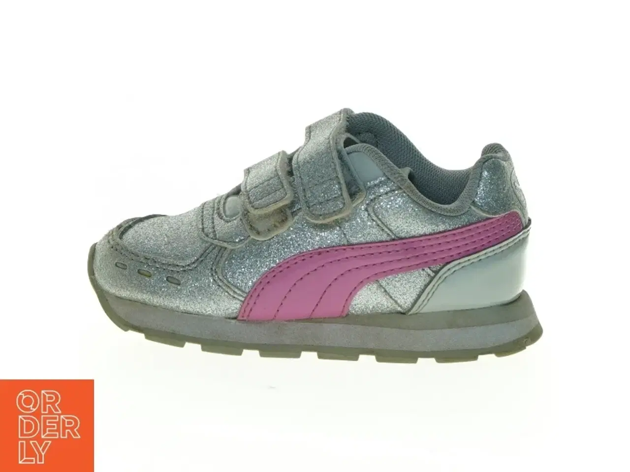 Billede 1 - Sølvfarvede sneakers med lyserøde detaljer fra Puma (str. 22)