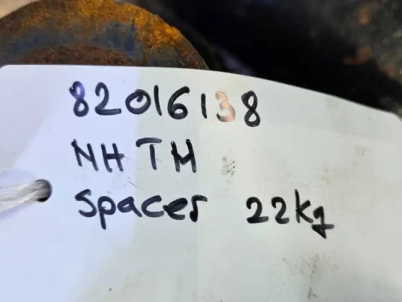 Billede 10 - New Holland TM165 Spacer Sæt 82016138