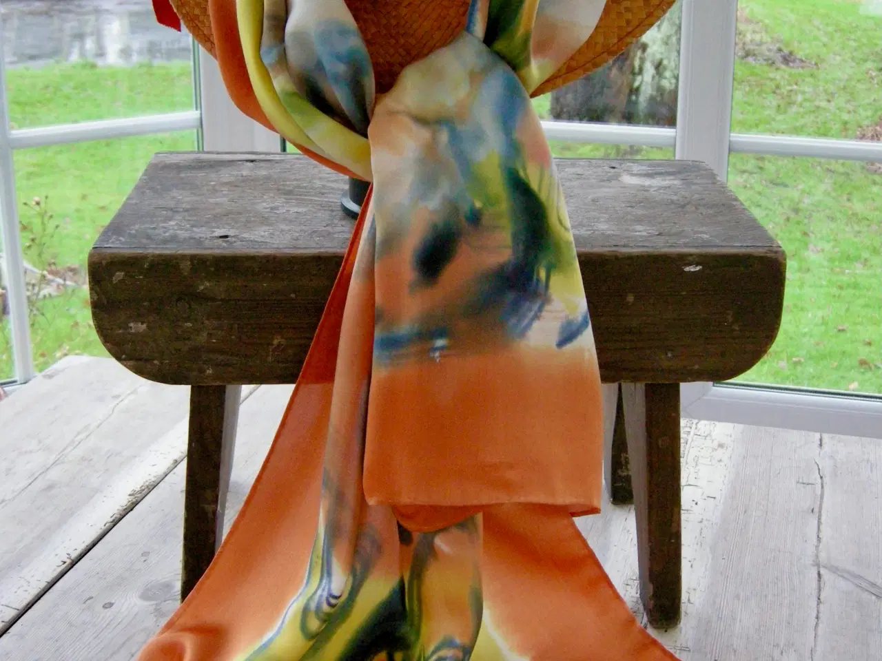 Billede 3 - Håndmalet satin tørklæde 100% ren silke, 45x180 cm