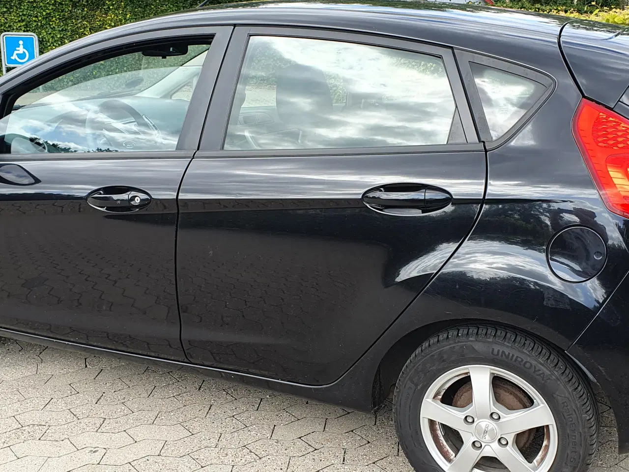 Billede 8 - Ford Fiesta 1,2 Årgang 2010