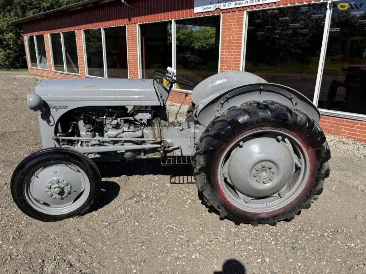Billede 8 - Ferguson Grå Ferguson traktor
