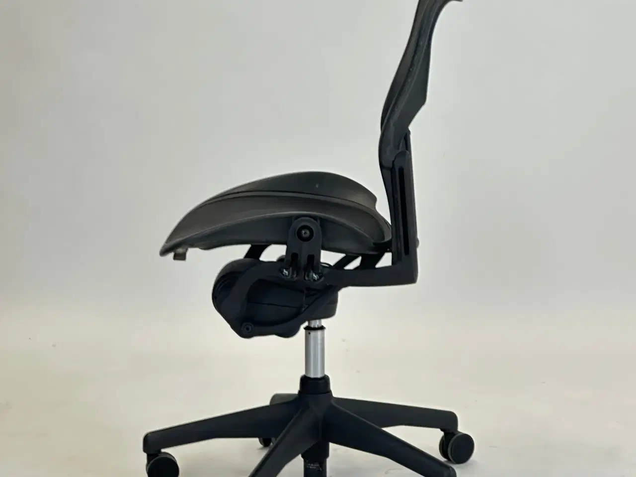 Billede 5 - Herman Miller Aeron B Kontorstol (u. armlæn)