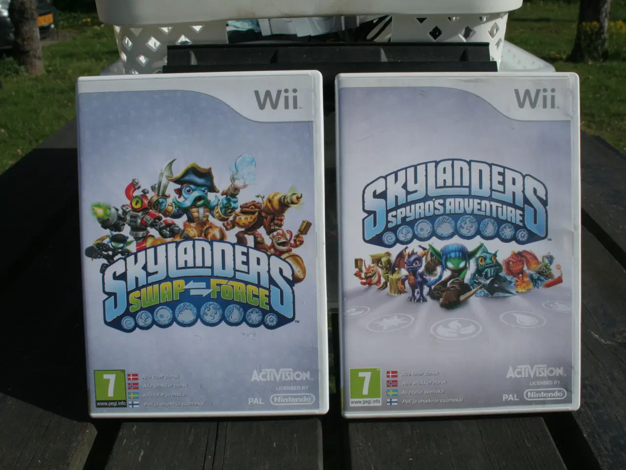 Billede 1 - Skylanders lot med 3 power portaler 3 PS3 Spil og 