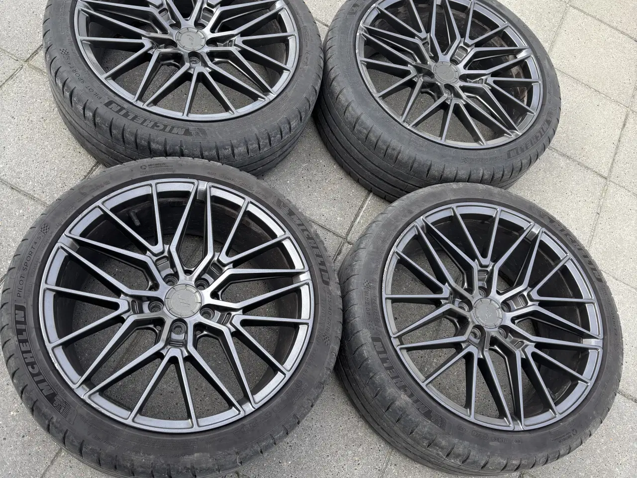Billede 1 - 4 JR fælge med sommerdæk 5X100