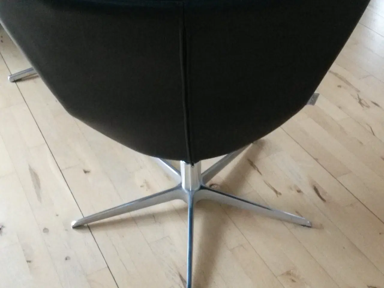 Billede 6 - helt ny hjort knudsen læderstol på børstet sokkel