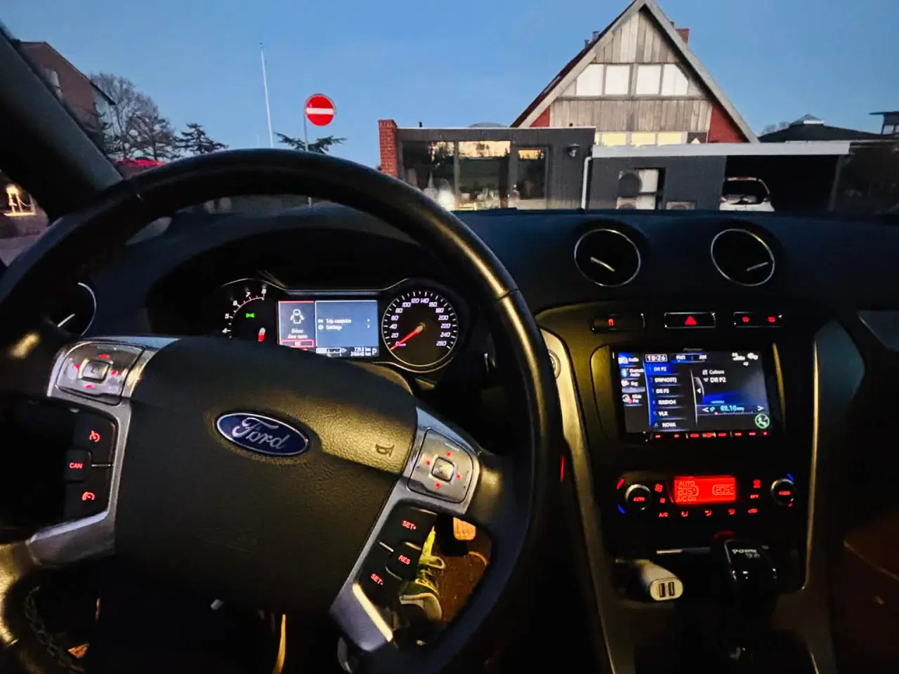 Billede 7 - 2,0 SCTi 240 Titanium stc. aut. 5d