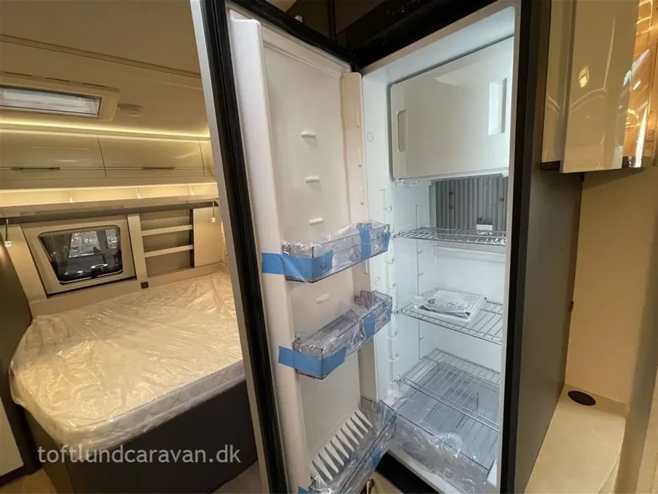 Billede 10 - 2025 - Hobby Excellent 560 CFe   NY 2025 MODEL, KÆMPE SIDDEGRUPPE OG KØKKEN. SENG 160*200cm. Super flot Excellent, NU PÅ LAGER.