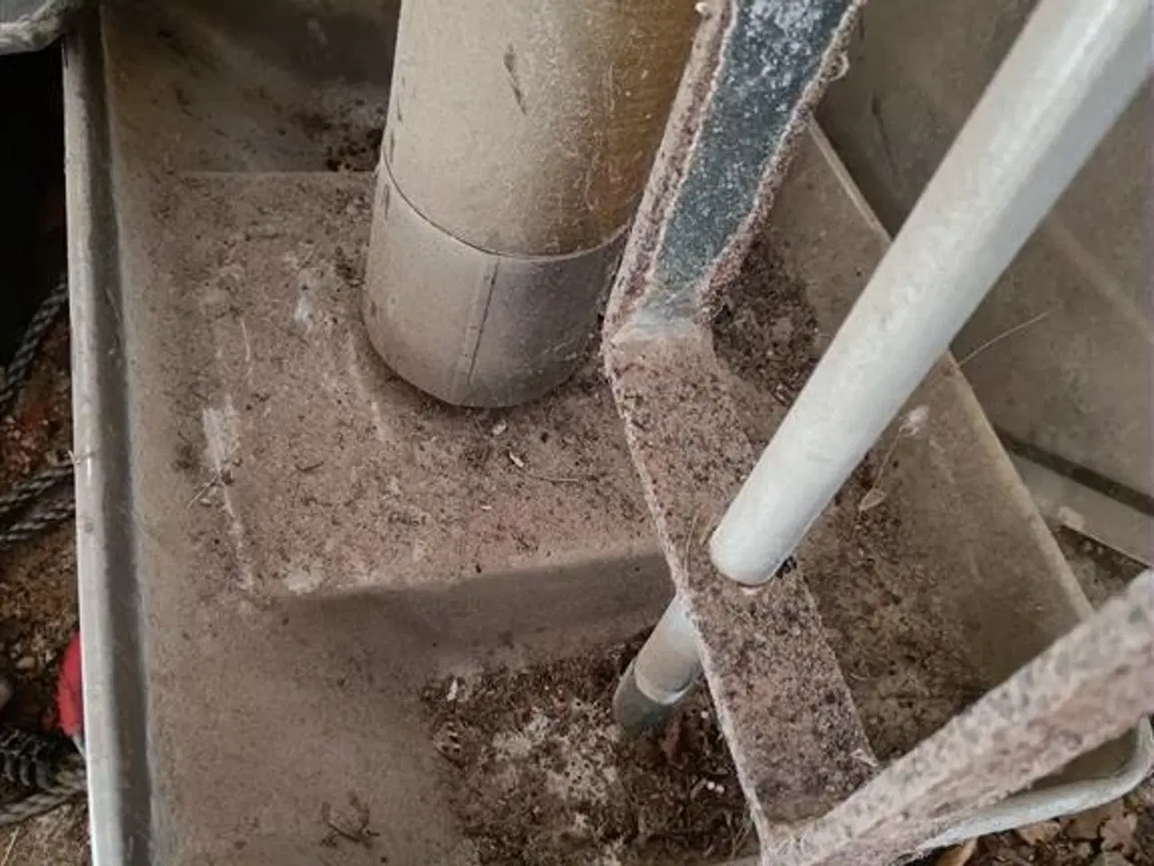 Billede 3 - - - - Foderautomater 3 stk.