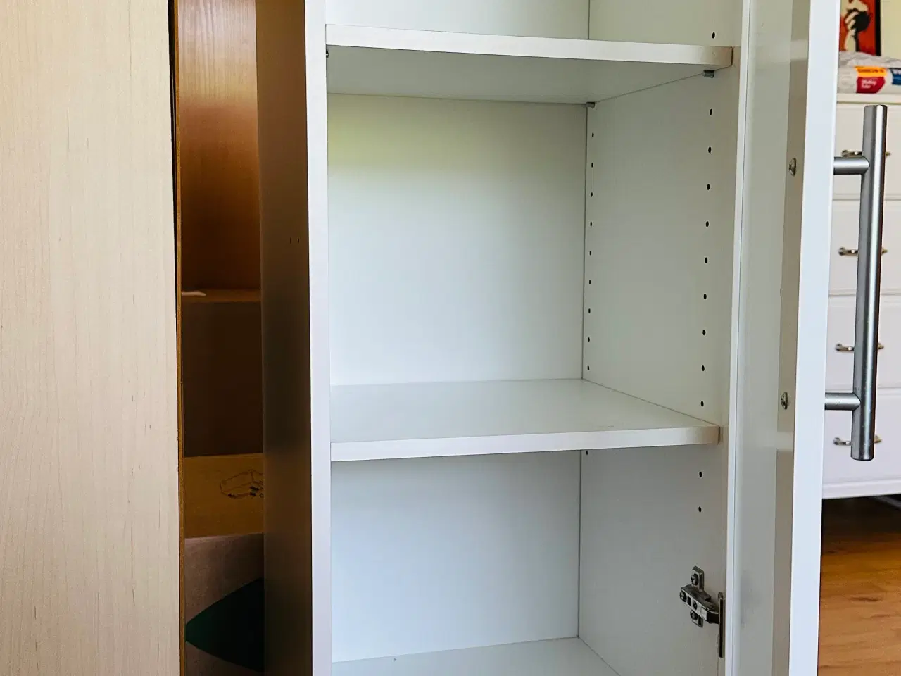 Billede 1 - Badeværelses skab m glas låge. 