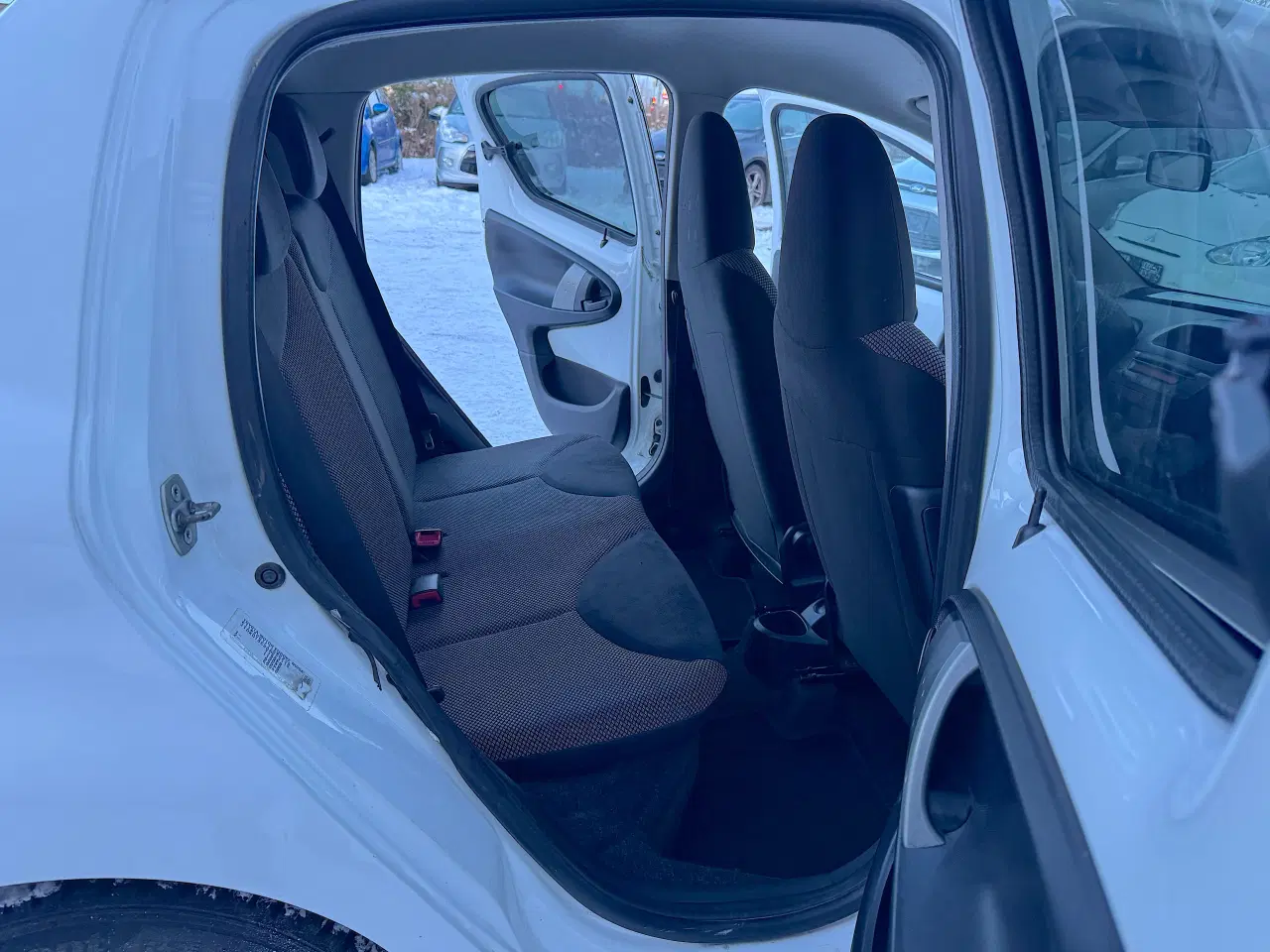 Billede 13 - Toyota Aygo Nysyn 2012 Velkørende