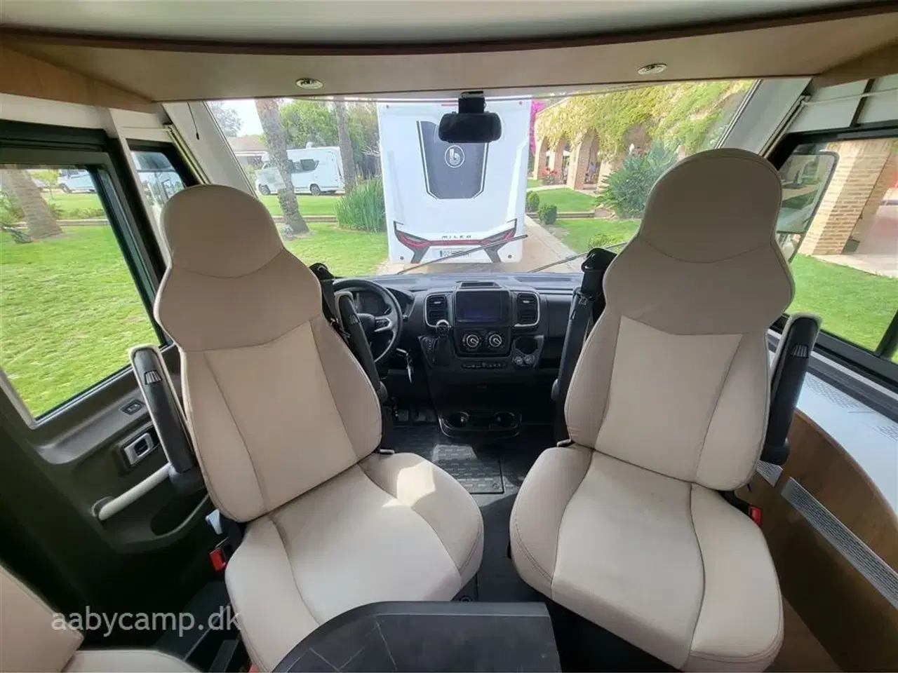 Billede 10 - 2025 - Benimar Amphitryon 967   Top model Fra Benimar med Alde Centralvarme