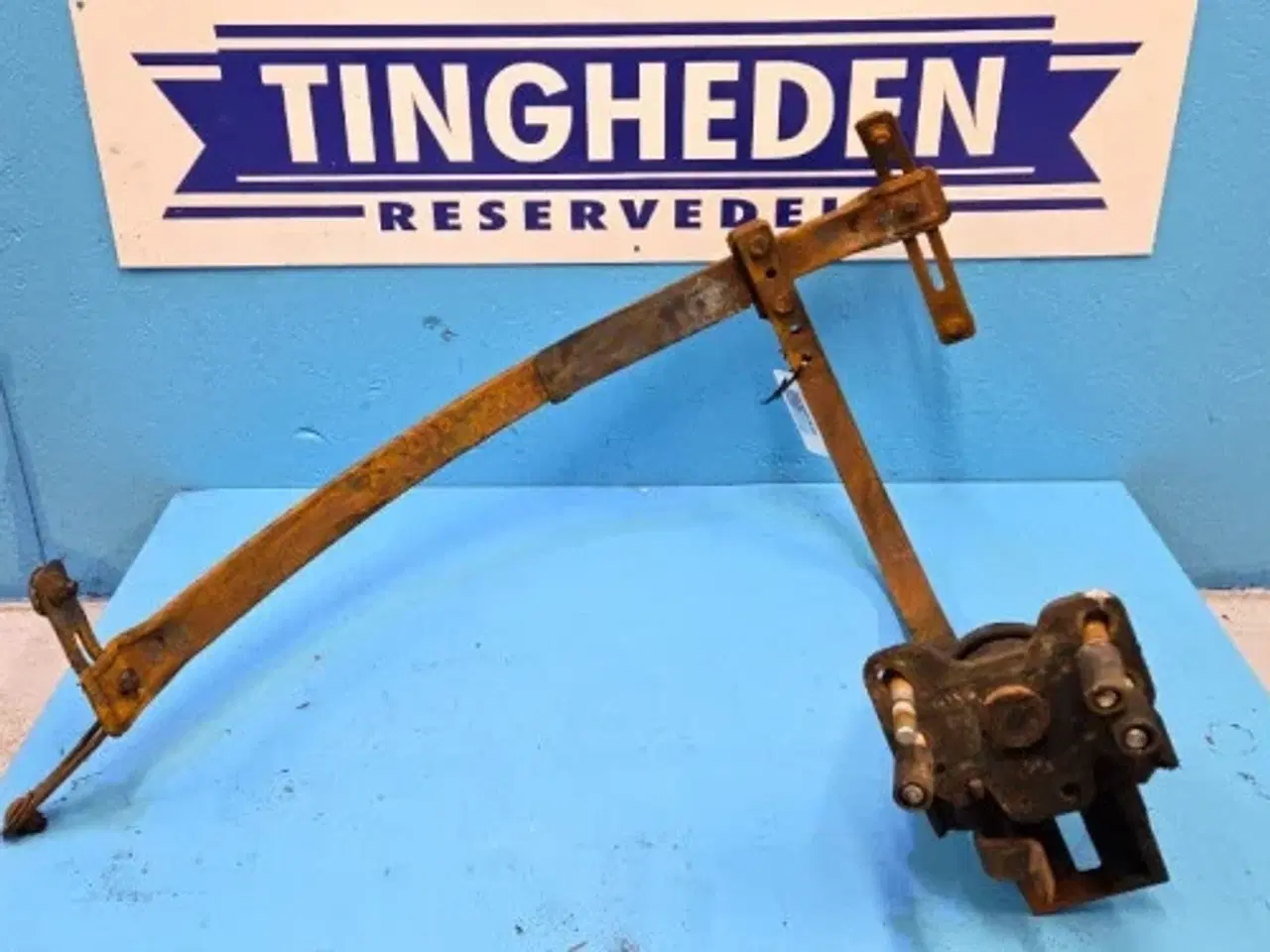 Billede 3 - Case Maxxum 150 Hjulskærm Beslag R.  47802224