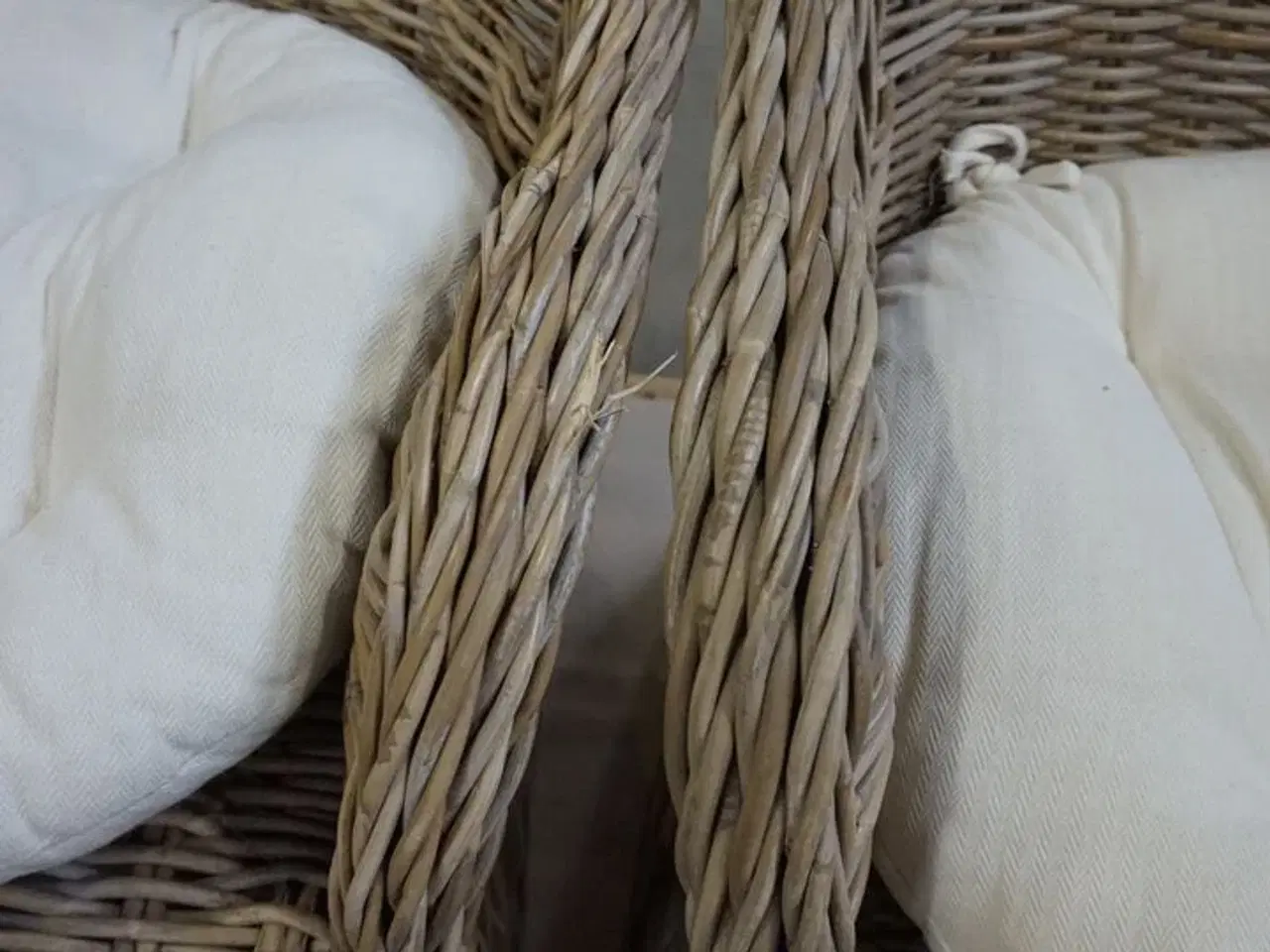 Billede 4 - 2 stk Rimini kurvestole med hynder