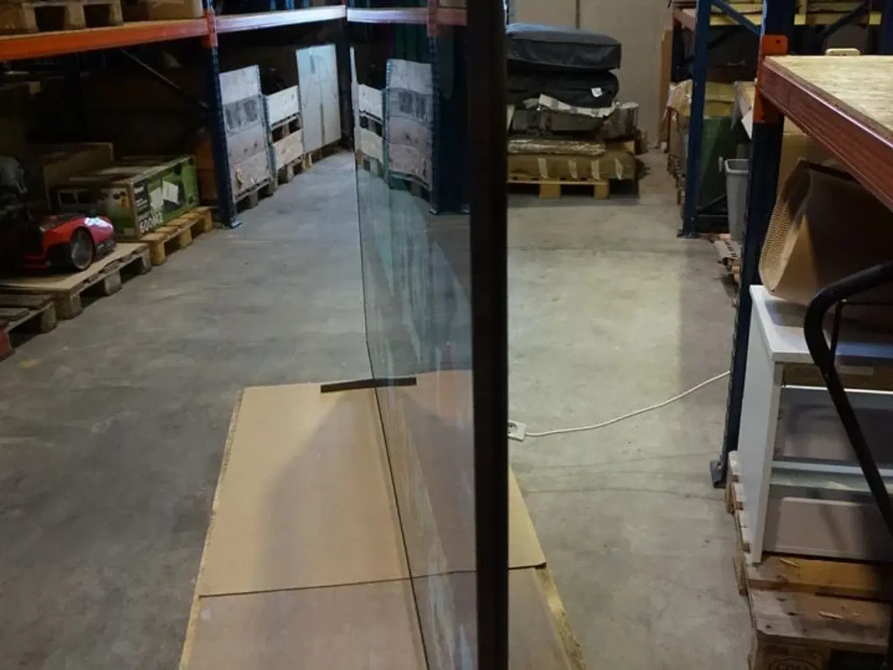 Billede 4 - Samsung 100" QN80F 4K MiniLED Smart TV