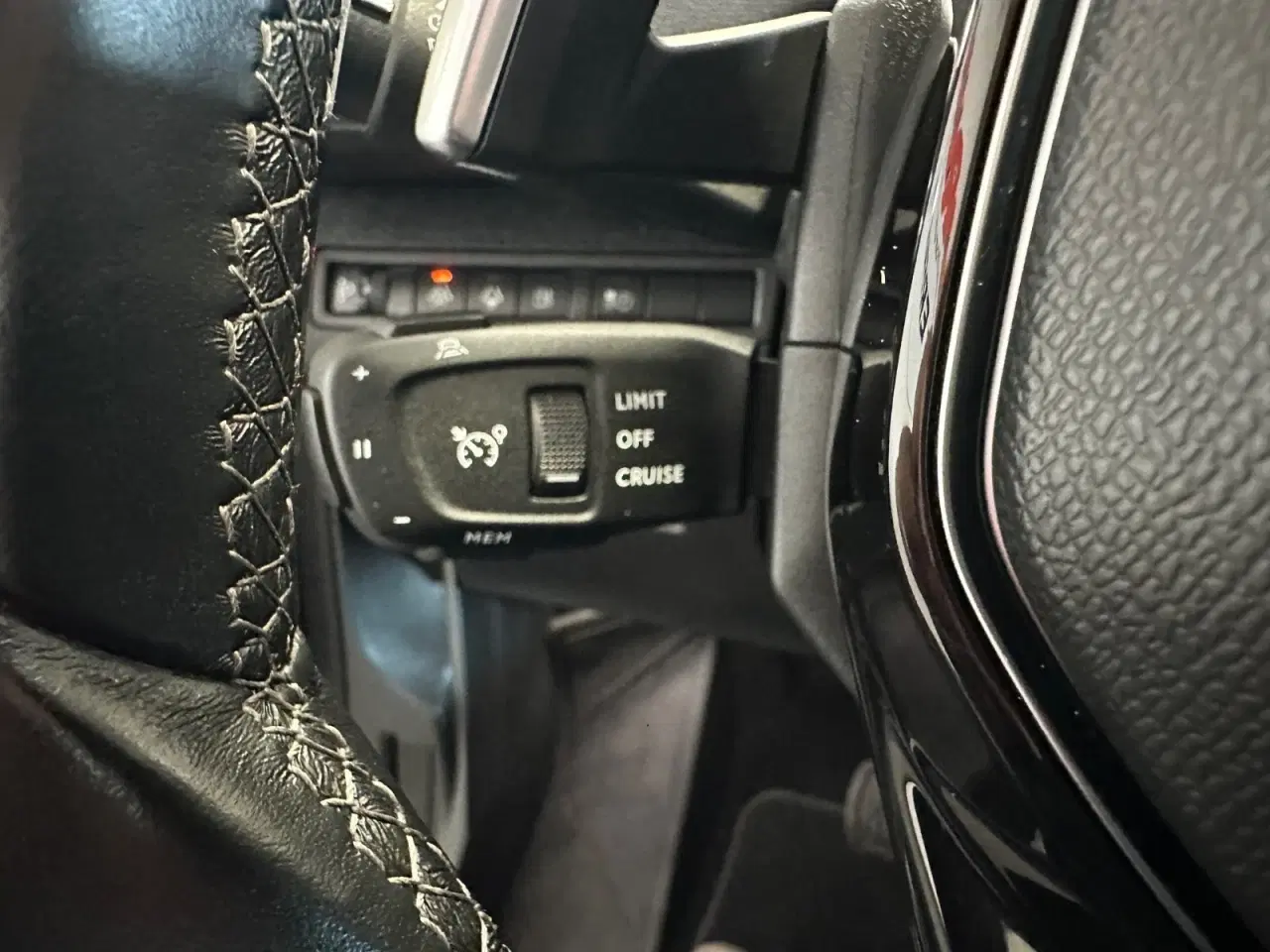 Billede 9 - Peugeot 3008 1,6 Hybrid Allure Pack LTD EAT8 Van