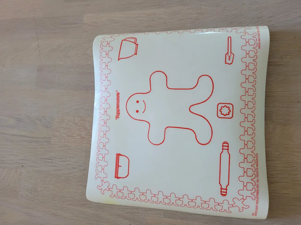Billede 3 - Tupperware bage underlag, stort og lille