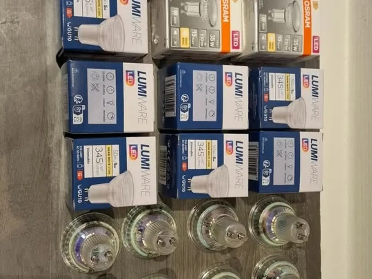 Billede 1 - 6 STK SPOT + 32STK. GU10 PÆRER SÆLGES