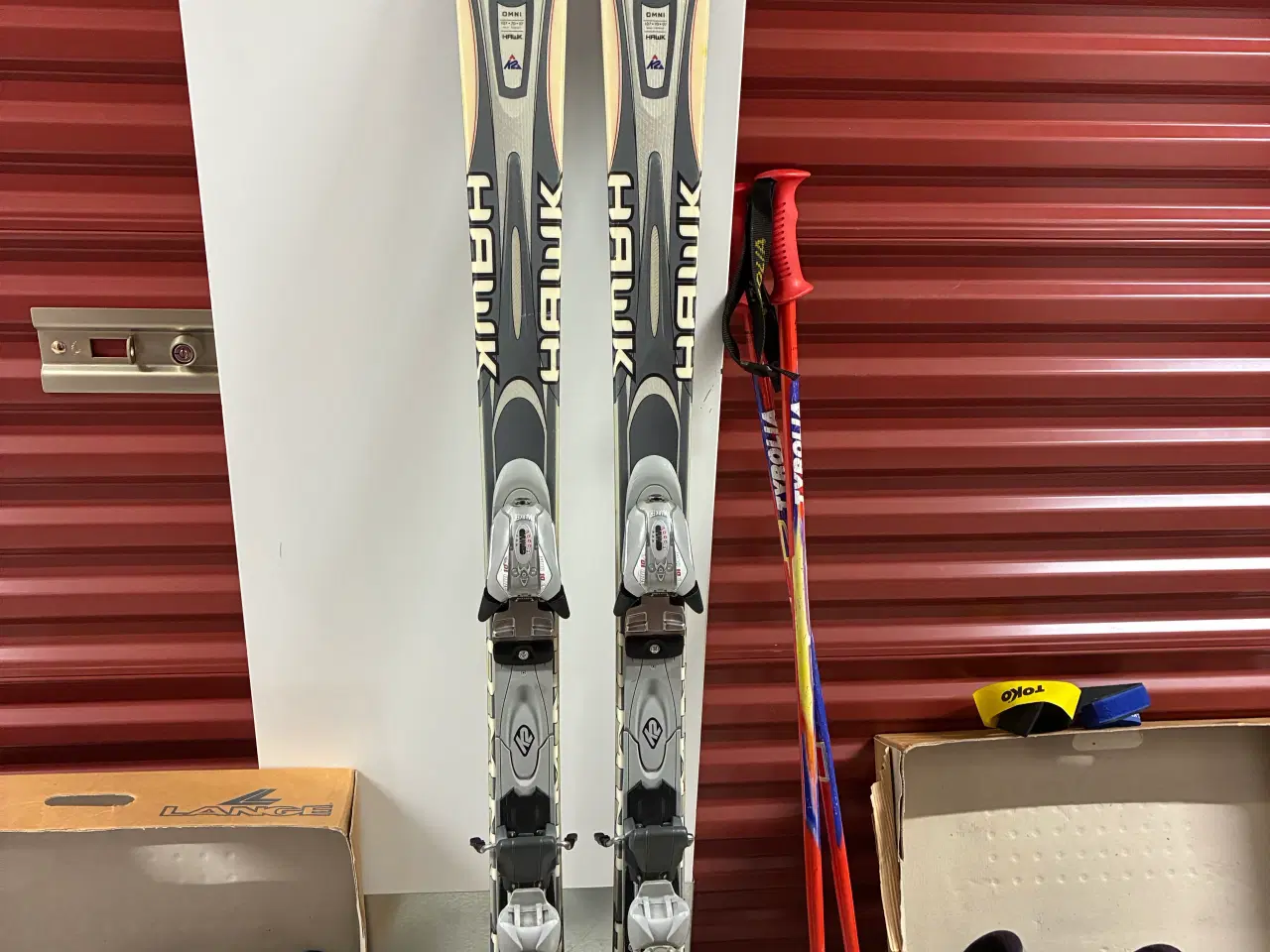 Billede 1 - Carving ski, grå Omni Hawk med stave og støvler