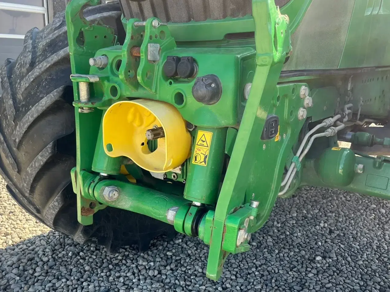 Billede 4 - John Deere 6215R Med frontlift og front PTO på