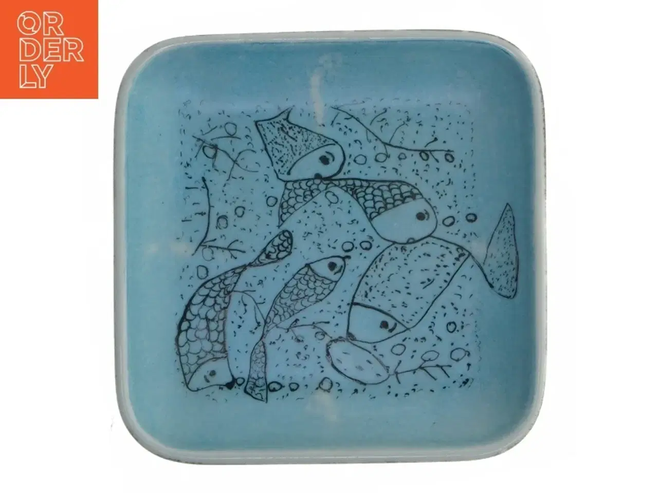 Billede 1 - Dekorativ firkantet fad med fiskemønster (str. 13x13 cm)