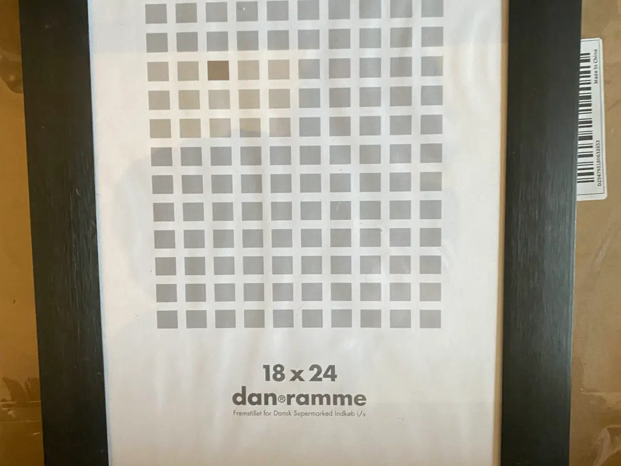 Billede 2 - Sort børstede metal rammer.