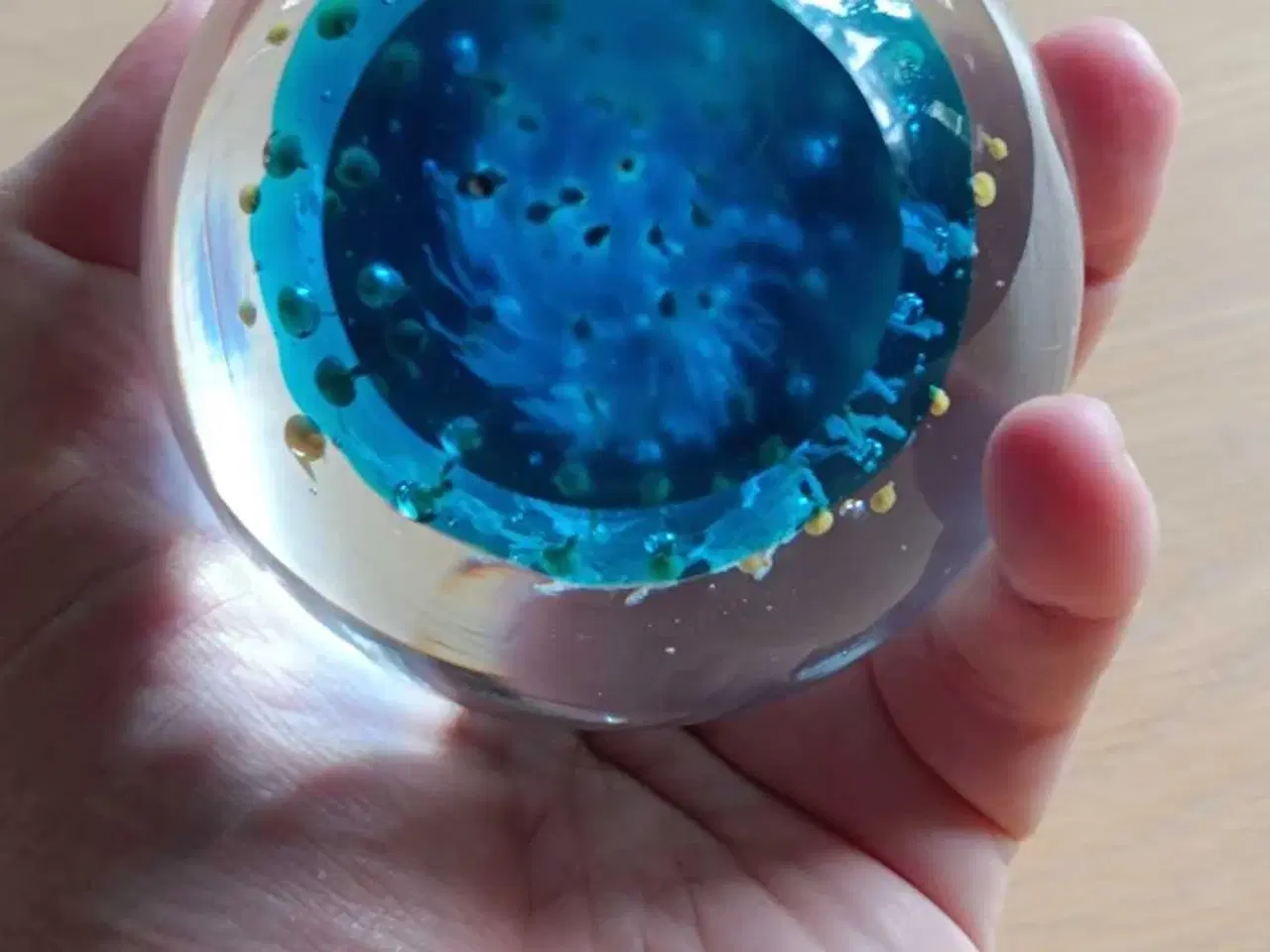 Billede 3 - Brevpresser i massivt glas