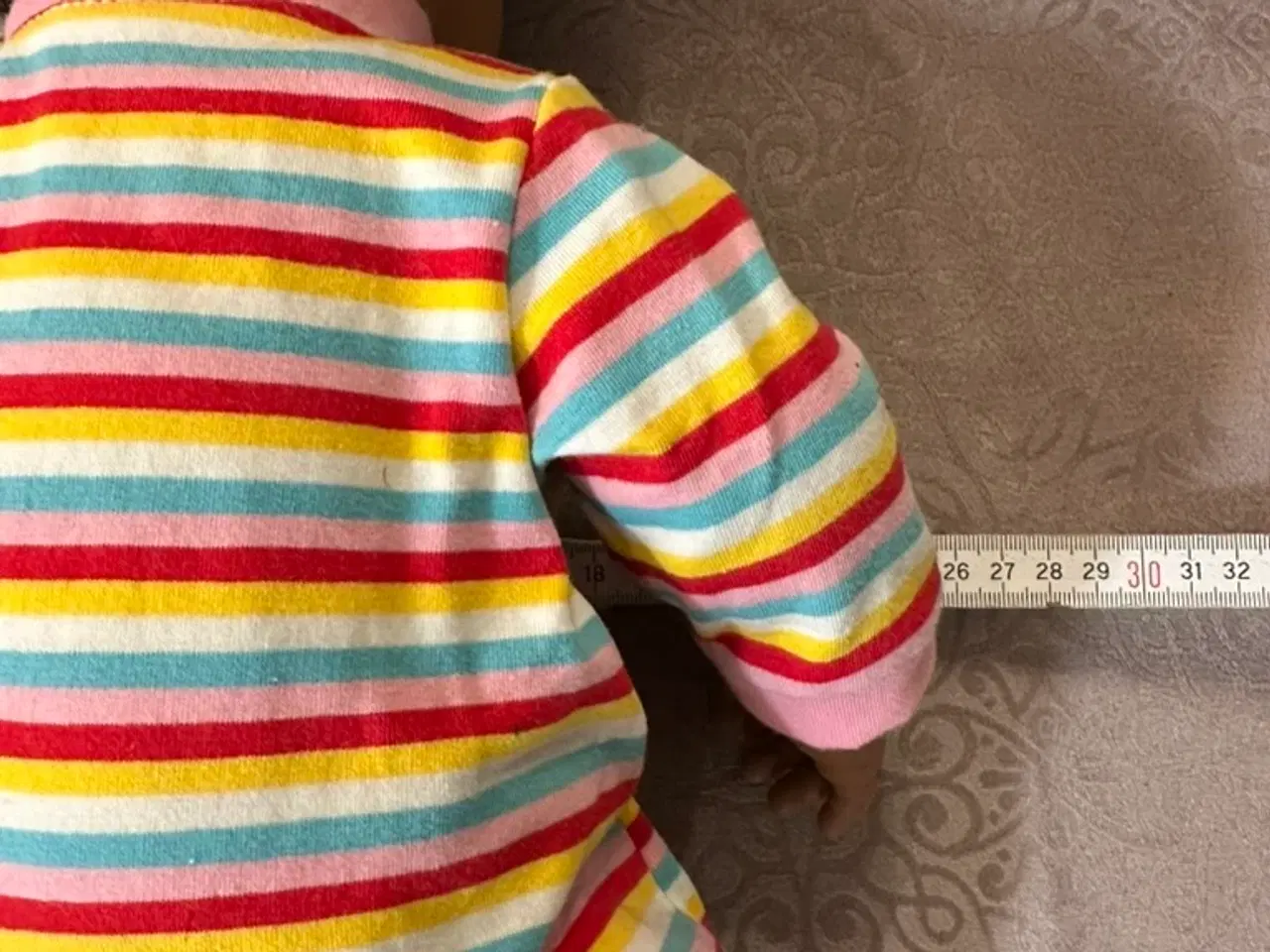 Billede 4 - Baby so Real dukke med mørkt krøllet hår